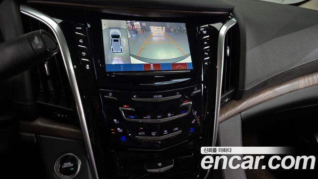 Cadillac Escalade 6.2 4th 2020 — фото 15