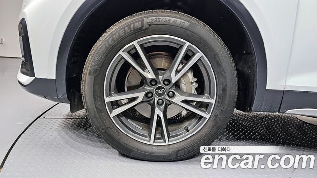 Audi Q5 (FY) 45 TFSI Quattro 2021 — фото 5