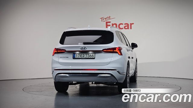 Hyundai Santa Fe Diesel 2.2 2WD Calligraphy 2021 — фото 4