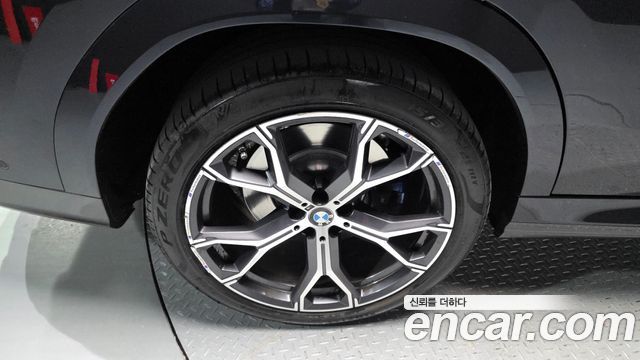 BMW X6 (G06) xDrive40i M Sport 2021 — фото 5