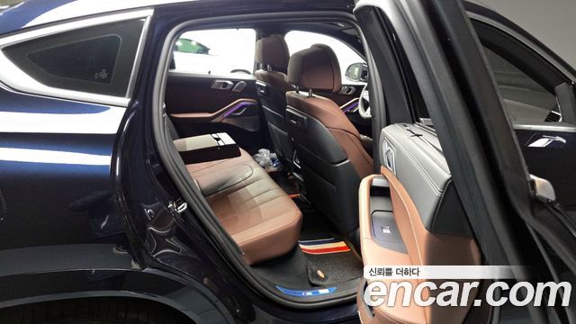 BMW X6 (G06) xDrive40i M Sport 2021 — фото 12