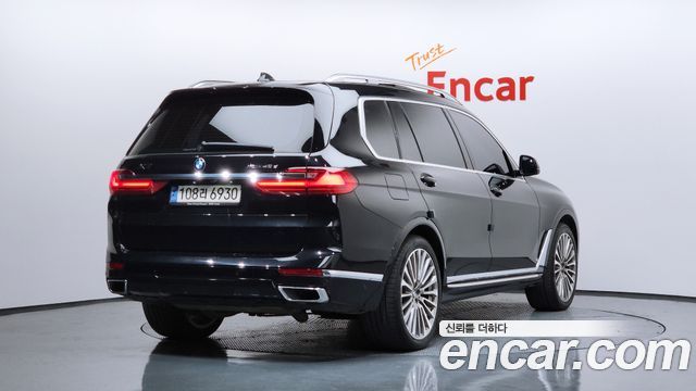 BMW X7 (G07) xDrive 40d Design Pure Excellence 7-Seater 2021 — фото 2