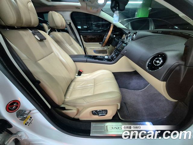 Jaguar XJ 3.0D Premium Luxury LWB X351 2014 — фото 18