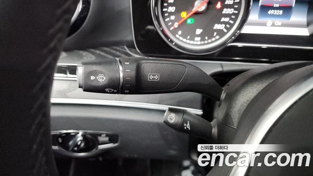 Mercedes-Benz E-Class (W213) E220d Avantgarde 2019 — фото 17