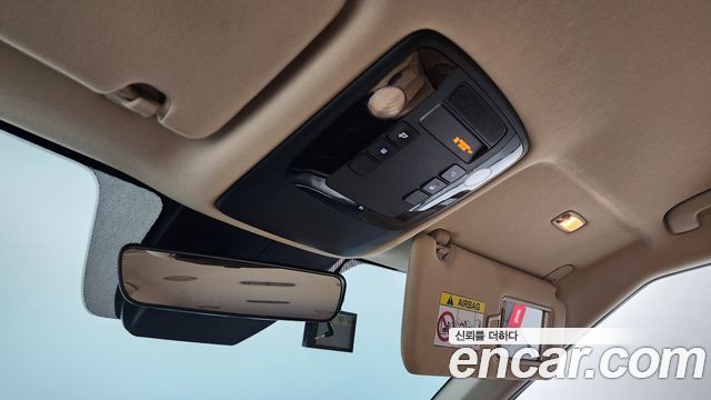 Kia Carnival (IV) Diesel 11-Seater Prestige 2023 — фото 17