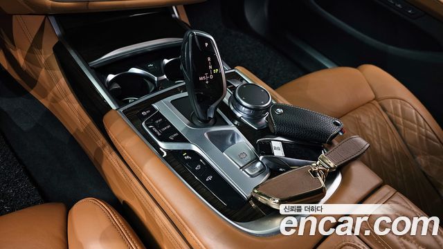 BMW 7 Series (G11) 730Ld xDrive Design Pure Excellence 2020 — фото 9