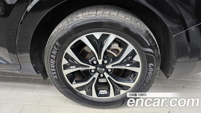 Kia Carnival (IV) Diesel 9-Seater Prestige 2021 — фото 5