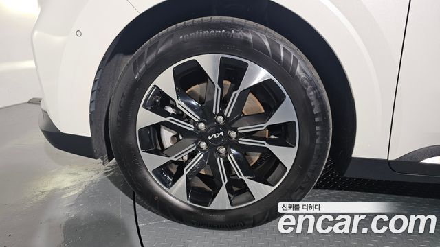 Kia Carnival (IV) Gasoline 9-Seater Signature 2023 — фото 5