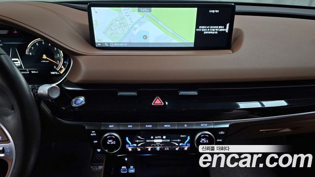Genesis G80 (RG3) Gasoline 2.5 Turbo AWD 2023 — фото 14