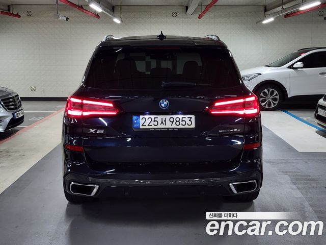 BMW X5 (G05) xDrive 45e M Sport 2022 — фото 4