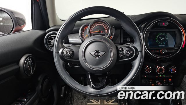 MINI Cooper 5Door Standard 3rd 2021 — фото 13