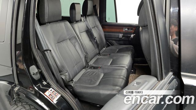 Land Rover Discovery 4 3.0 SDV6 HSE 2013 — фото 12