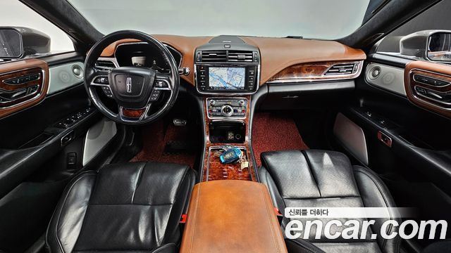 Lincoln Continental (X) 3.0 Presidential AWD 2017 — фото 7