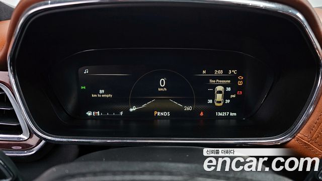 Lincoln Continental (X) 3.0 Presidential AWD 2017 — фото 8