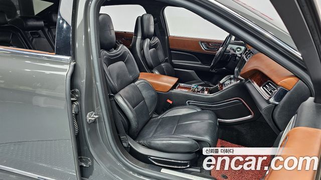 Lincoln Continental (X) 3.0 Presidential AWD 2017 — фото 10