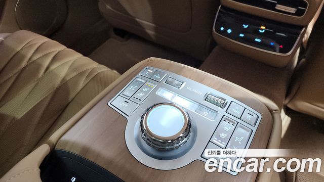 Genesis G80 (RG3) Gasoline 3.5 Turbo AWD 2025 — фото 19