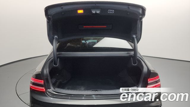 Genesis G80 (RG3) Gasoline 3.5 Turbo AWD 2025 — фото 20