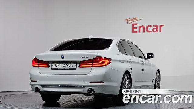 BMW 5 Series (G30) 520i Luxury 2019 — фото 2