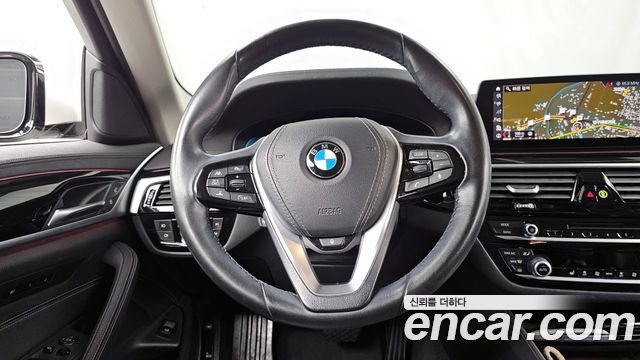 BMW 5 Series (G30) 520i Luxury 2019 — фото 13