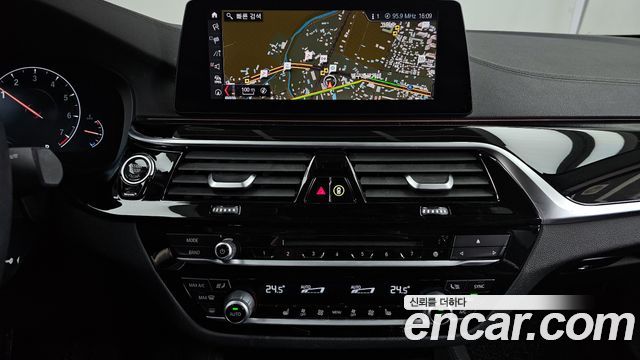 BMW 5 Series (G30) 520i Luxury 2019 — фото 14