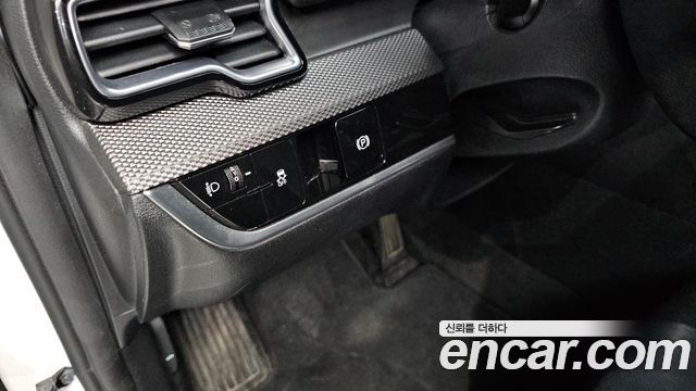 Kia Sportage (V) Diesel 2.0 4WD Prestige 2022 — фото 17