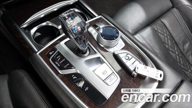 BMW 7 Series (G11) 750Li xDrive Prestige 2016 — фото 9
