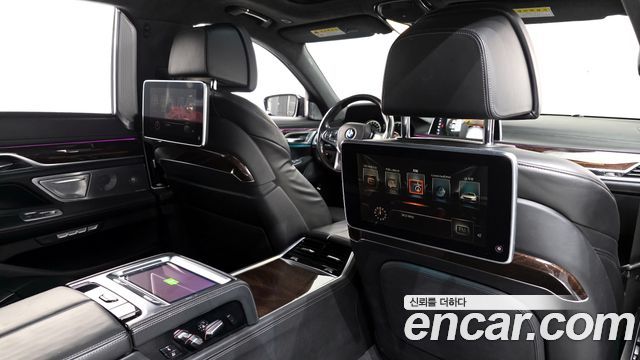 BMW 7 Series (G11) 750Li xDrive Prestige 2016 — фото 18