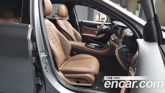 Mercedes-Benz E-Class (W213) E250 Avantgarde 2023 — фото 11