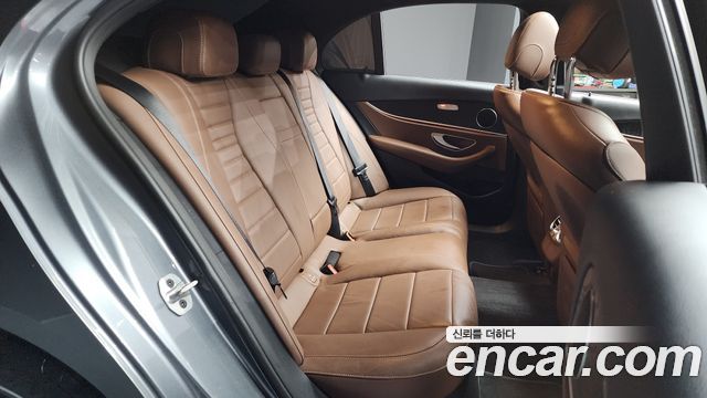 Mercedes-Benz E-Class (W213) E250 Avantgarde 2023 — фото 12