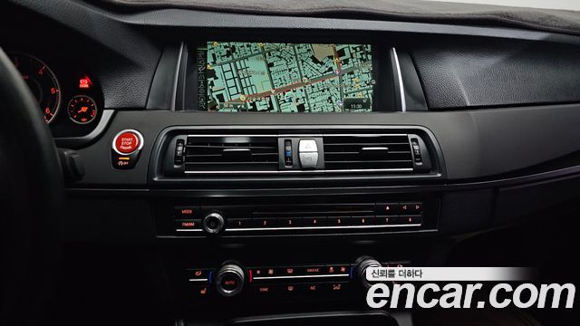 BMW 5 Series (F10) 520d xDrive 2014 — фото 14