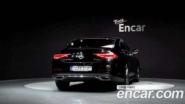 Mercedes-Benz CLS-Class (C257) CLS300d 4MATIC 2022 — фото 4