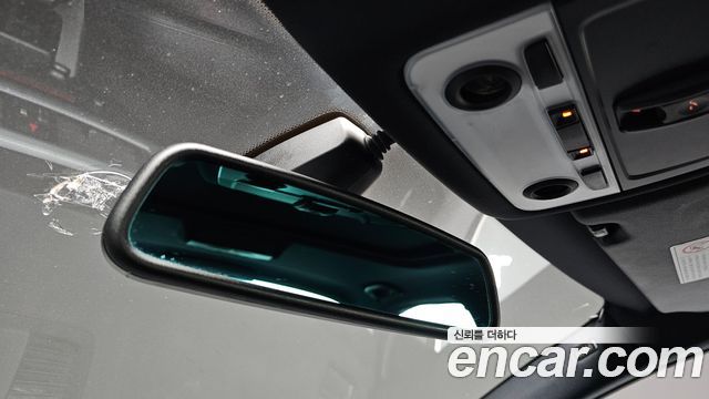 BMW 3 Series (E90) 320d Sedan M Sport 2011 — фото 16