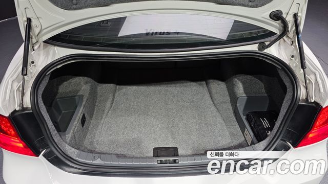 BMW 3 Series (E90) 320d Sedan M Sport 2011 — фото 20