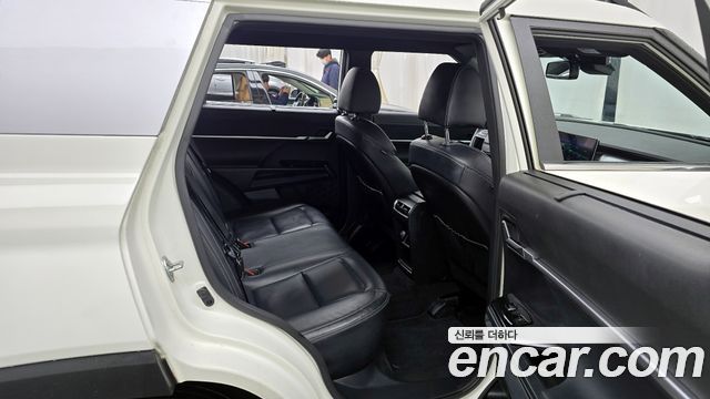 KG Mobility (SsangYong) Torres Gasoline 1.5 4WD T7 2023 — фото 12