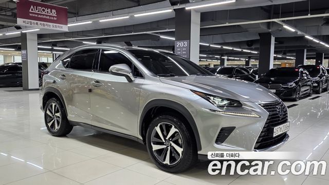 Lexus NX300h Supreme 2021 — фото 5
