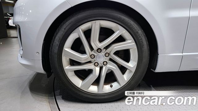 Land Rover Range Rover Sport (II) 3.0 SDV6 HSE Dynamic 2019 — фото 5