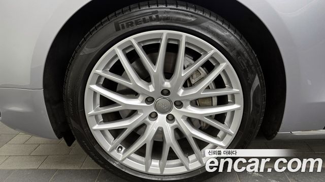 Audi A8 60 TFSI Quattro LWB D4 2015 — фото 5