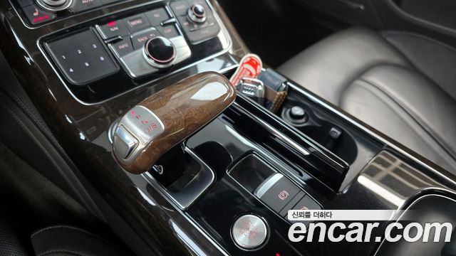 Audi A8 60 TFSI Quattro LWB D4 2015 — фото 9