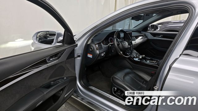 Audi A8 60 TFSI Quattro LWB D4 2015 — фото 10
