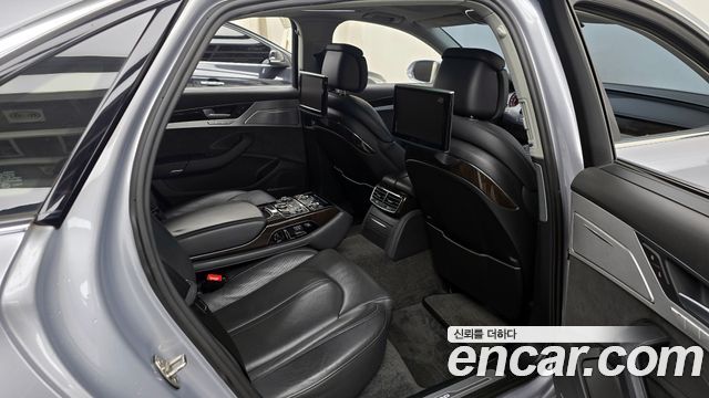 Audi A8 60 TFSI Quattro LWB D4 2015 — фото 12