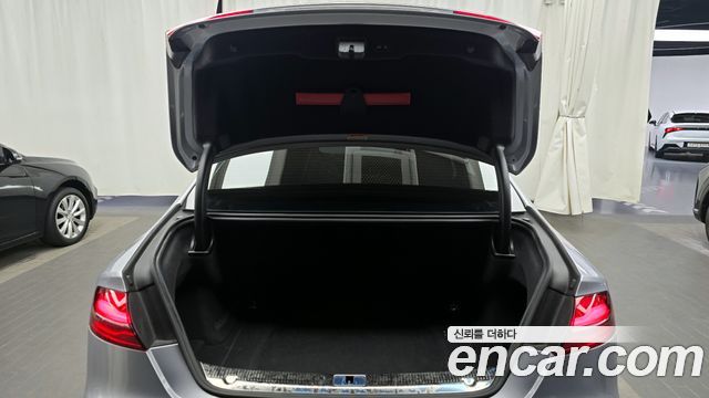 Audi A8 60 TFSI Quattro LWB D4 2015 — фото 20