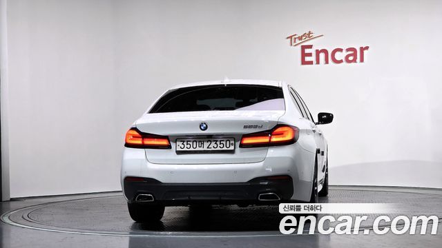 BMW 5 Series (G30) 523d M Sport 2021 — фото 4