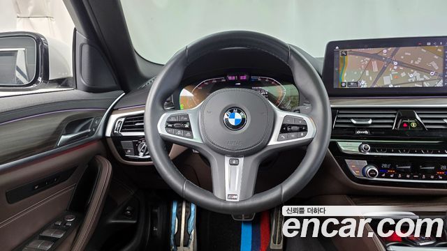BMW 5 Series (G30) 523d M Sport 2021 — фото 17