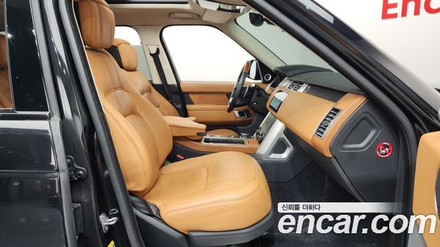Land Rover Range Rover (IV) 5.0 SC AB 2021 — фото 11