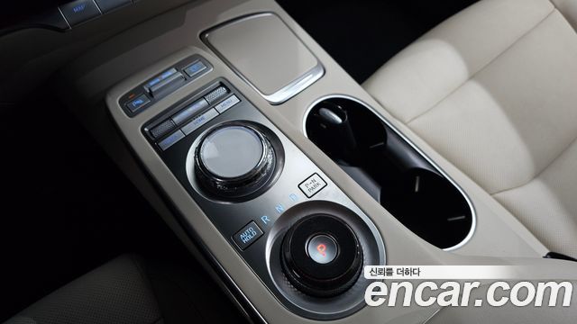 Genesis GV70 2.5T Gasoline 2WD 2023 — фото 9