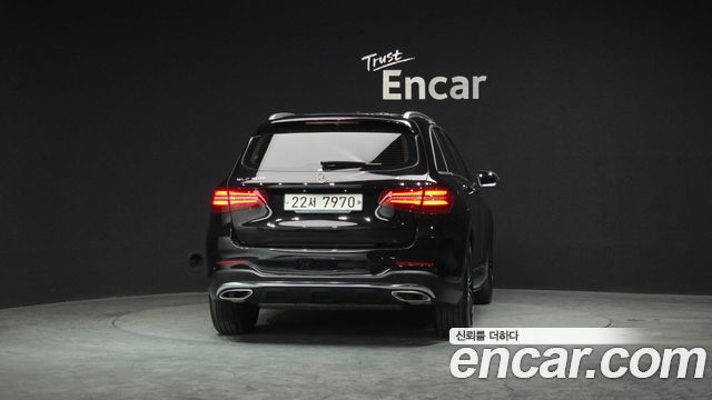 Mercedes-Benz GLC-Class (X253) GLC300 4MATIC AMG Line 2019 — фото 4