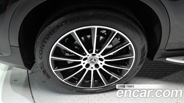 Mercedes-Benz GLC-Class (X253) GLC300 4MATIC AMG Line 2019 — фото 5