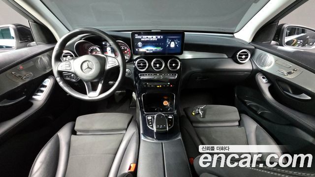 Mercedes-Benz GLC-Class (X253) GLC300 4MATIC AMG Line 2019 — фото 7