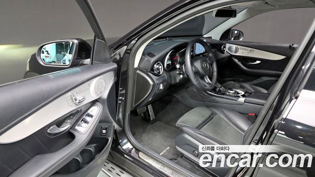 Mercedes-Benz GLC-Class (X253) GLC300 4MATIC AMG Line 2019 — фото 10