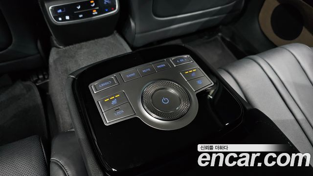 Genesis G80 (RG3) Gasoline 2.5 Turbo AWD 2022 — фото 23